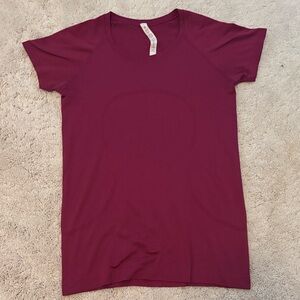 Lululemon Athletica Maroon Short Sleeve Tee
